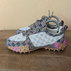 TAXI rhinestone bling shoes women’s size 9 sneakers